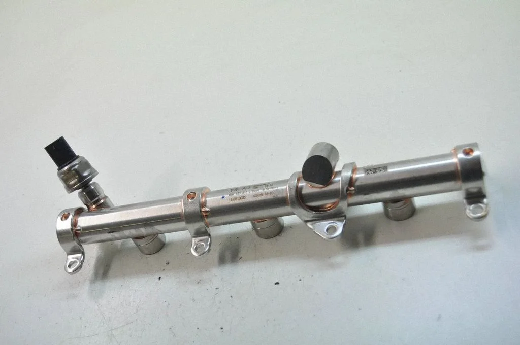 Fuel main line pipe 06L906054C
