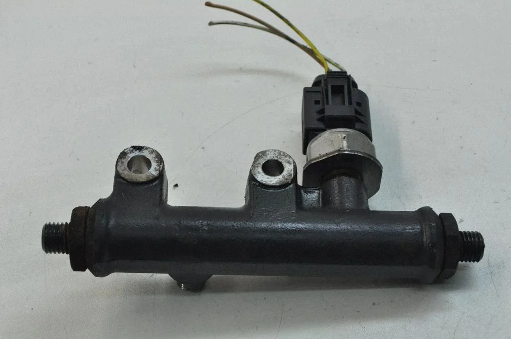Fuel main line pipe 5WS40050