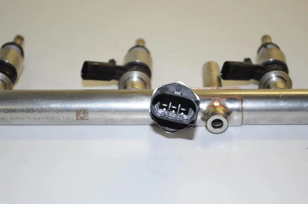 Fuel main line pipe – Skoda Octavia Mk2 (1Z) (2004-2013)