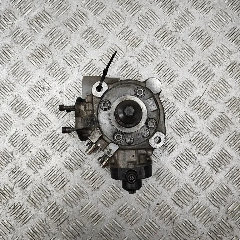Fuel injection high pressure pump – BMW 5 Series F10 F11 (2009-2016)