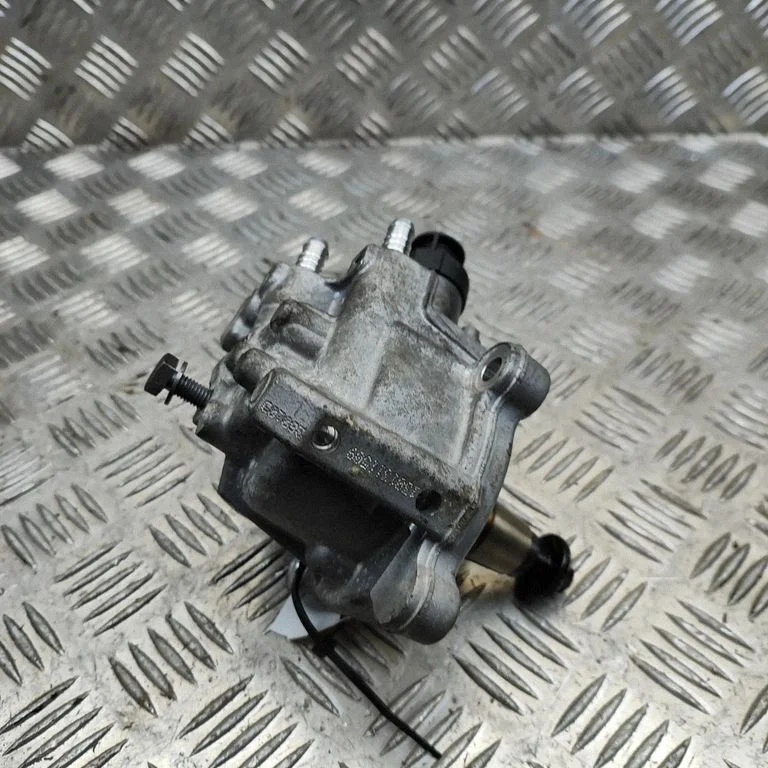 Fuel injection high pressure pump – BMW X1 E84 (2009-2015)