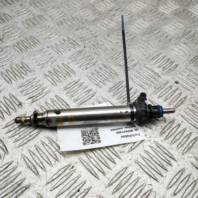 Fuel injector 0261500065