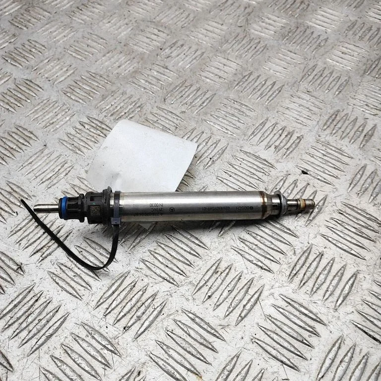 Fuel injector 0261B09599