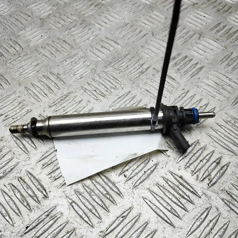 Fuel injector 0261500065
