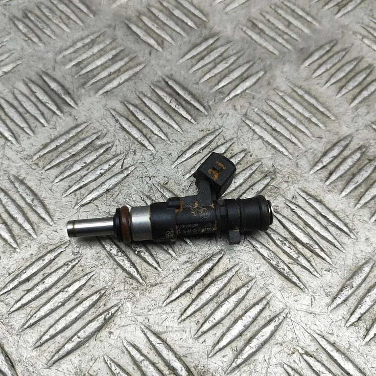 Fuel injector F01R00MG88