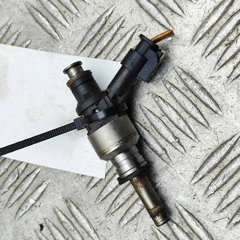 Fuel injector 079906036G