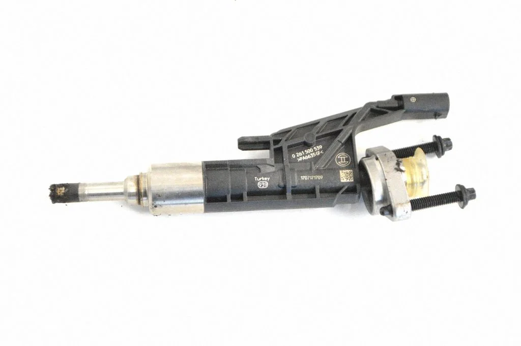 Sprausla (-as) (inžektors (-i)) – BMW 3. sērija F30 F35 F31 (2012-2018)