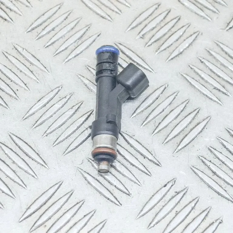 Fuel injector 0280158227