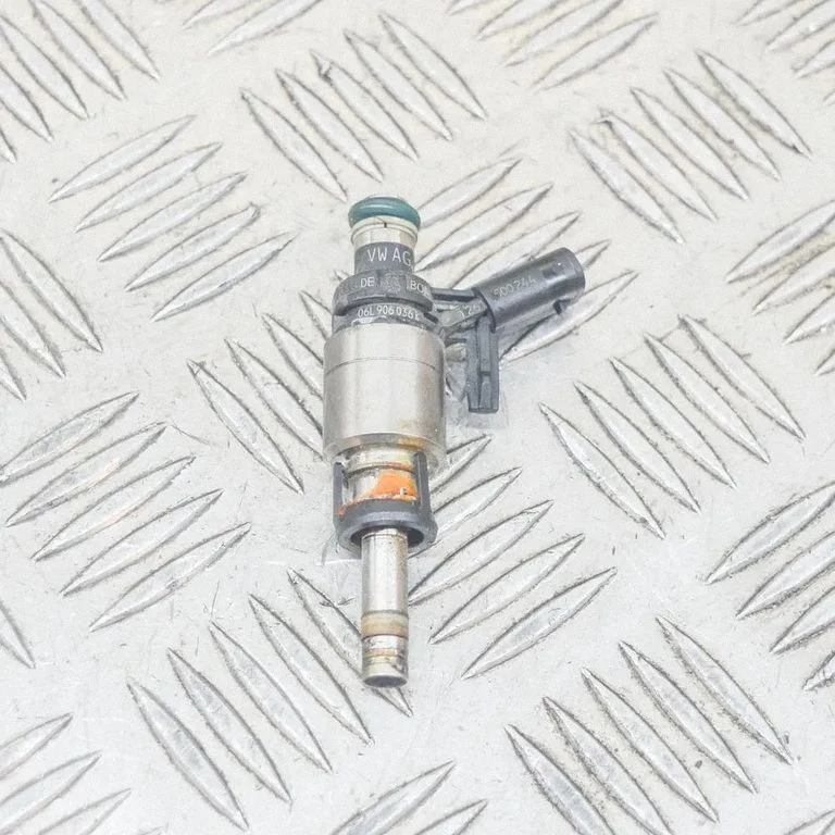 Fuel injector – Volkswagen e-Golf (2014-)