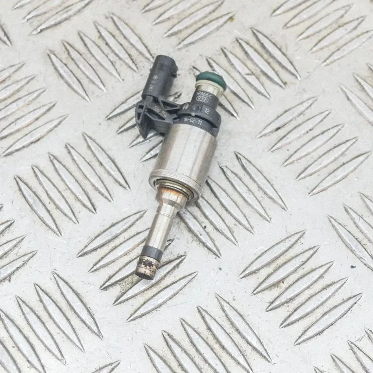 Fuel injector – Skoda Yeti (5L) (2009-2017)