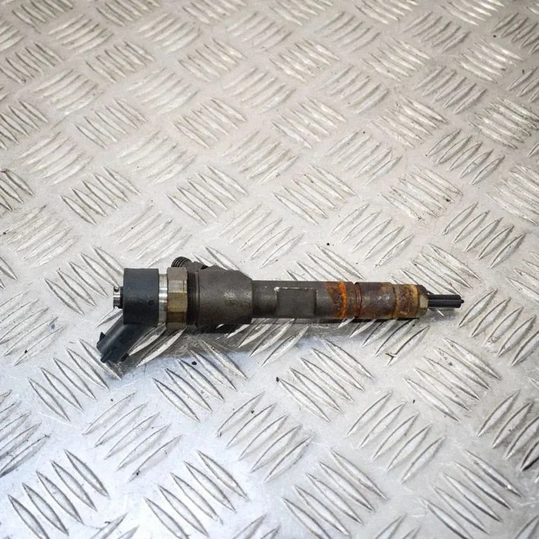 Fuel injector
