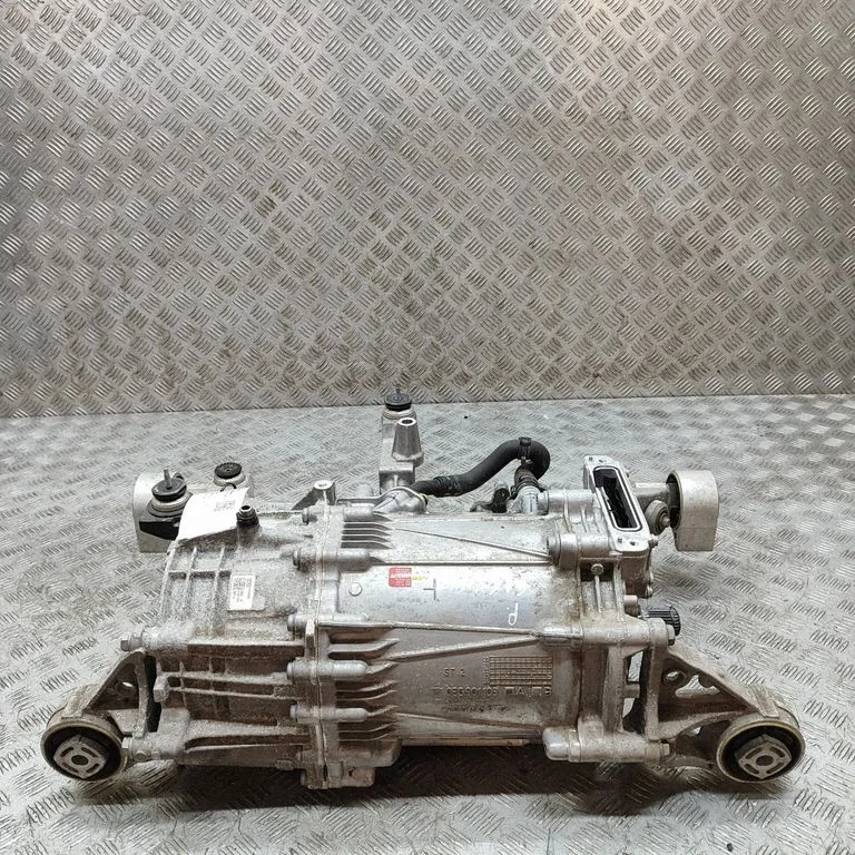 Mootor 0EG901090