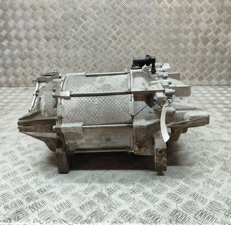 Mootor 0EH903052B