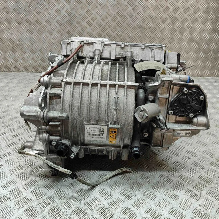 Dzinējs A2433408902