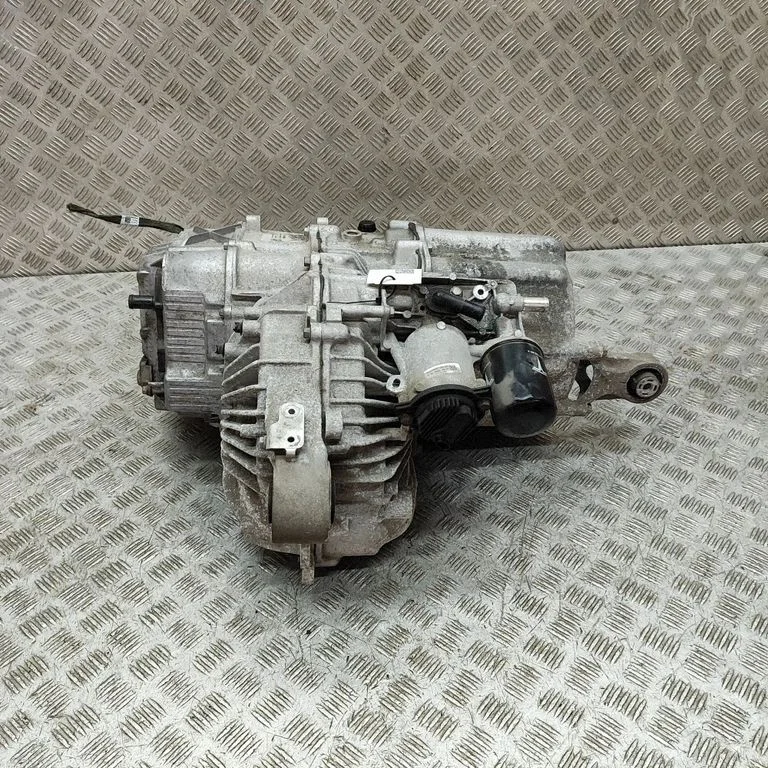 Engine 150843100A