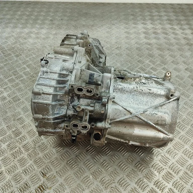 Engine 103526701A