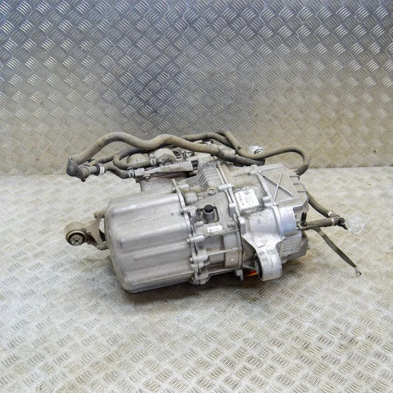 Mootor 150843100A