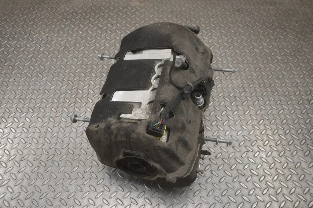 Engine 40201034