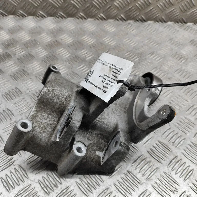 Generator/alternator bracket 3747227000
