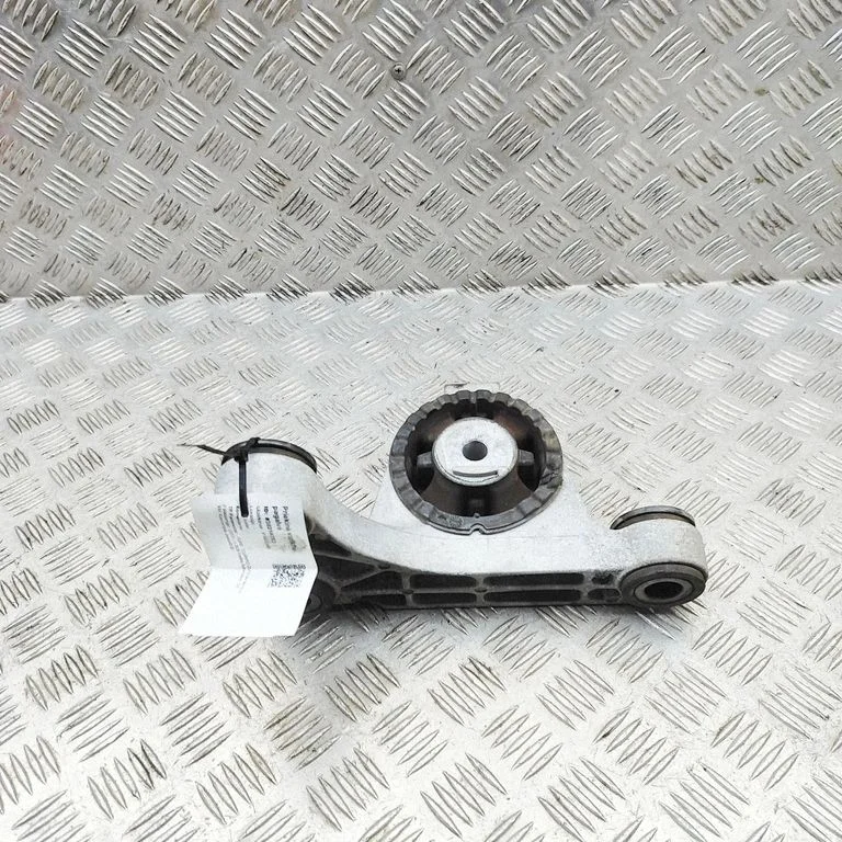 Engine mount bracket PZ315G002AC