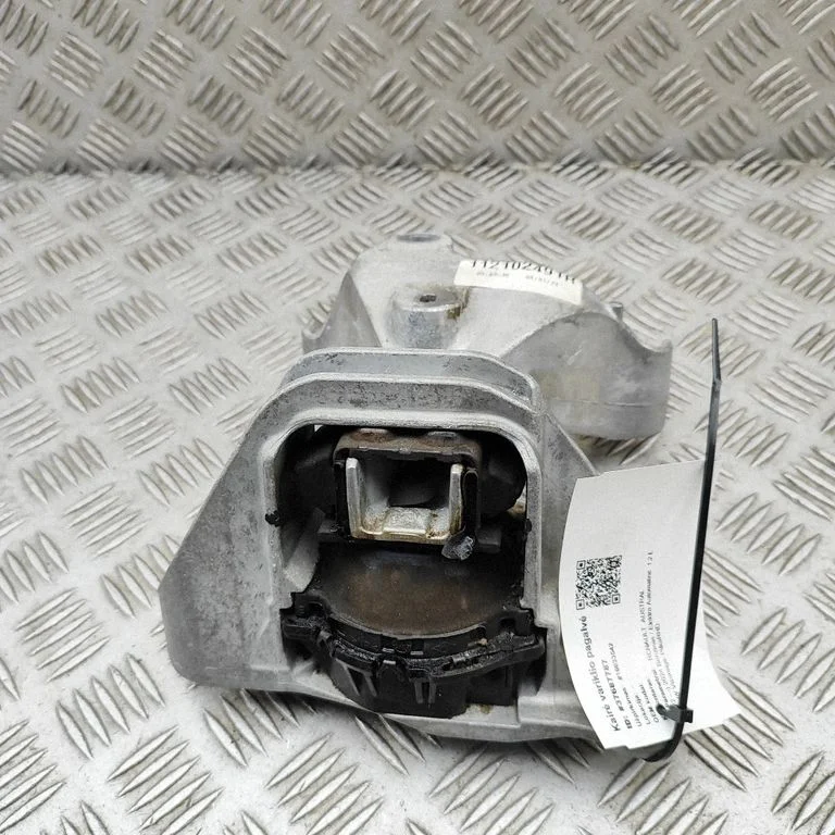 Dzinēja spilvens 112329241R