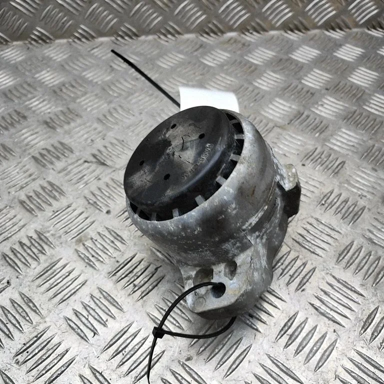 Dzinēja spilvens – Porsche Panamera (971) (2017-2024)