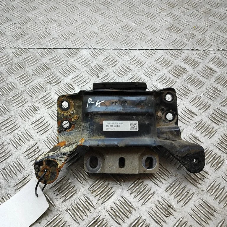 Engine mount bracket 5Q0199555BH – Audi SQ2 GA (2017-)