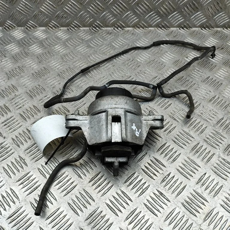 Dzinēja spilvens GX736A003KD