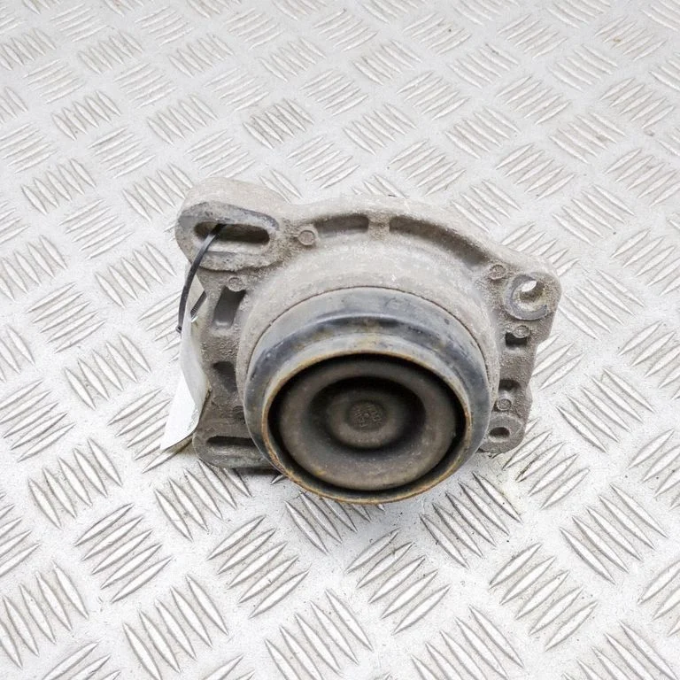 Dzinēja spilvens GK316A002AC