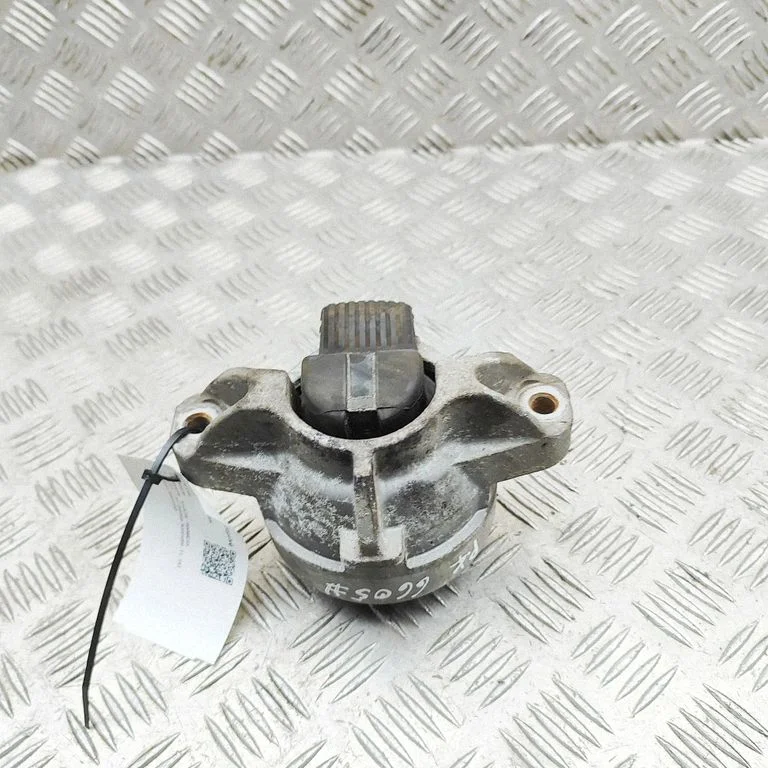 Engine mount bracket 971199383A