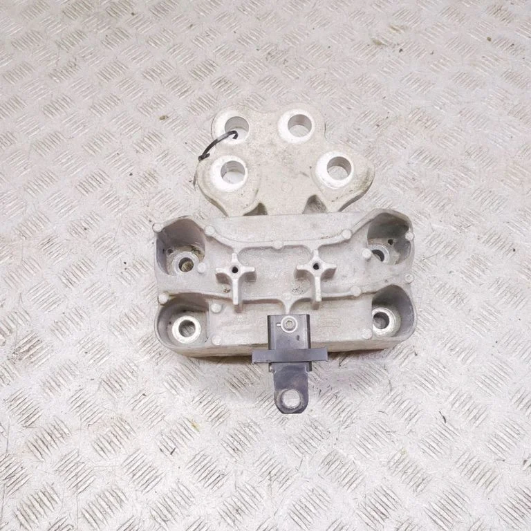 Dzinēja spilvens PZ317M124AB