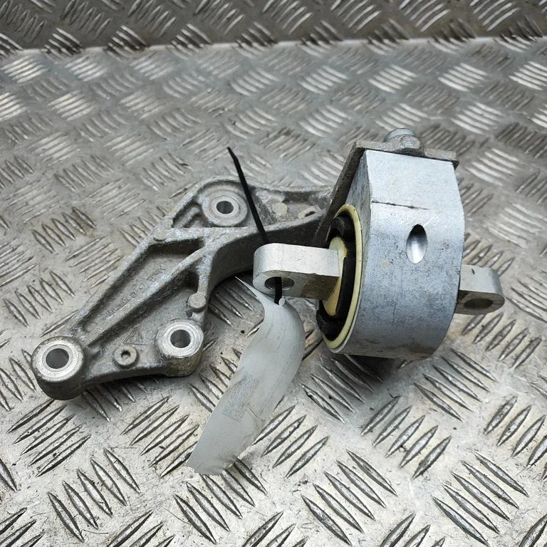 Mootoripadi 9J1399383