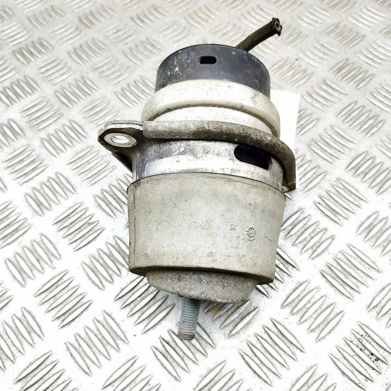 Dzinēja spilvens – Audi Q7 4L (2005-2015)