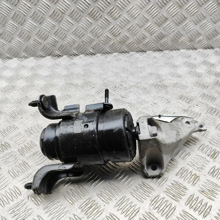 Engine mount bracket 1236125110