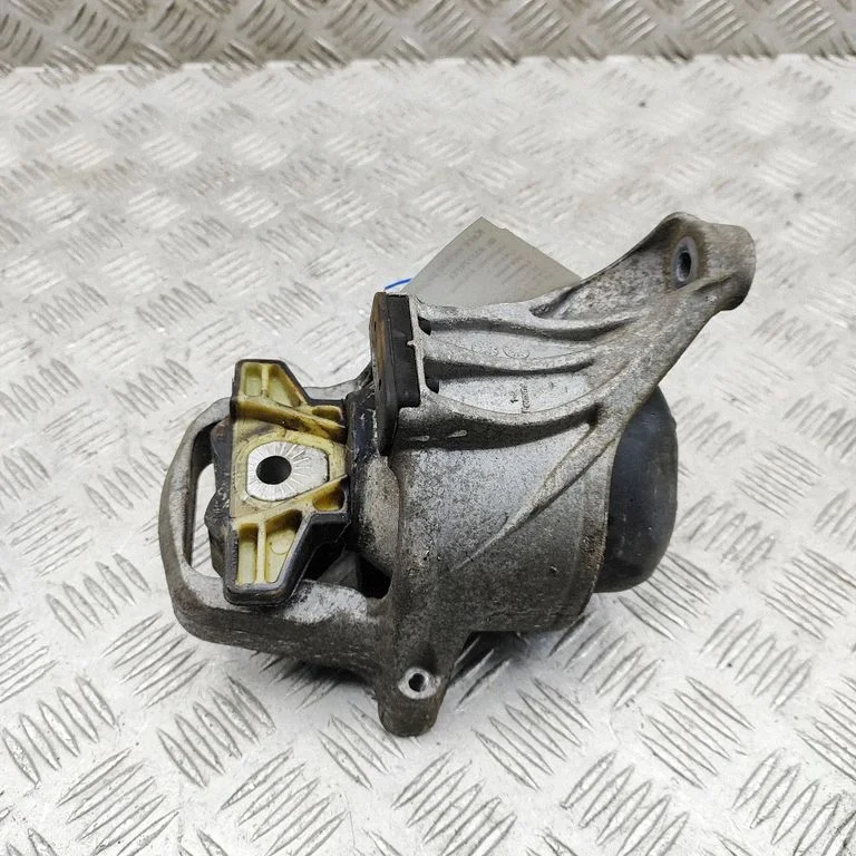 Engine mount bracket 8W0199371AT