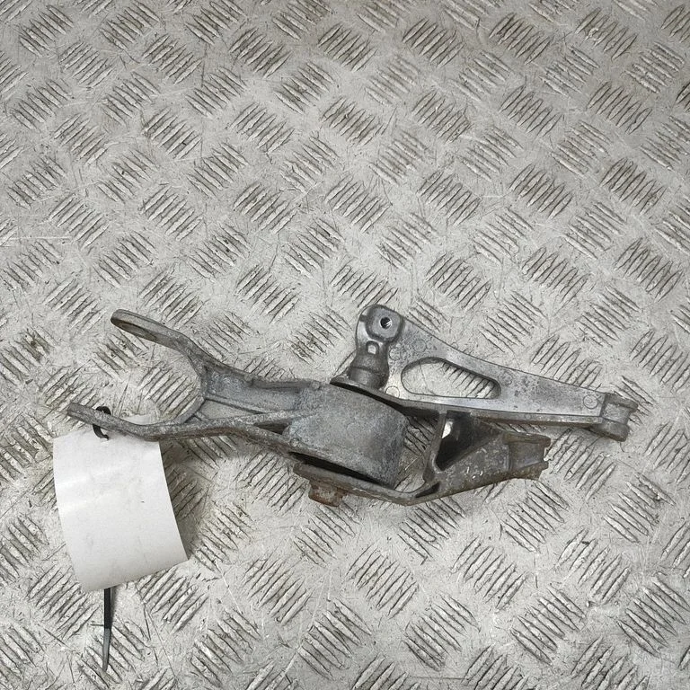 Dzinēja spilvens 9Y0199373