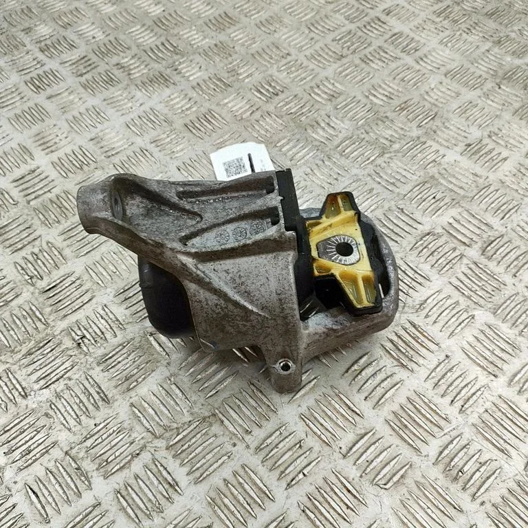 Dzinēja spilvens 8W0199372CD