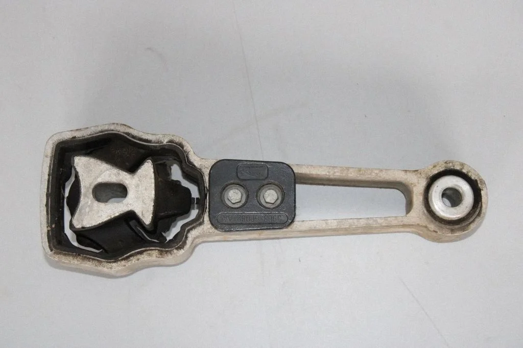Dzinēja spilvens 6G926P082GC