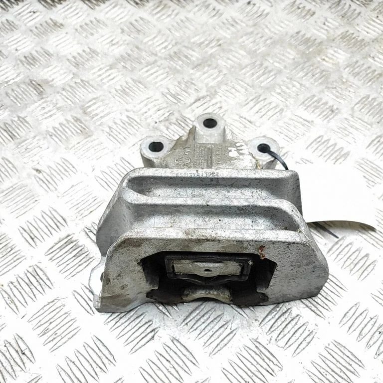 Dzinēja spilvens 112109044R