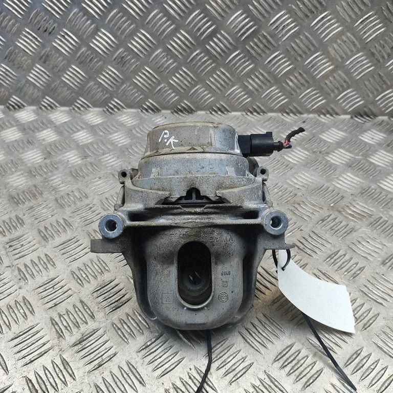 Dzinēja spilvens 782215151018