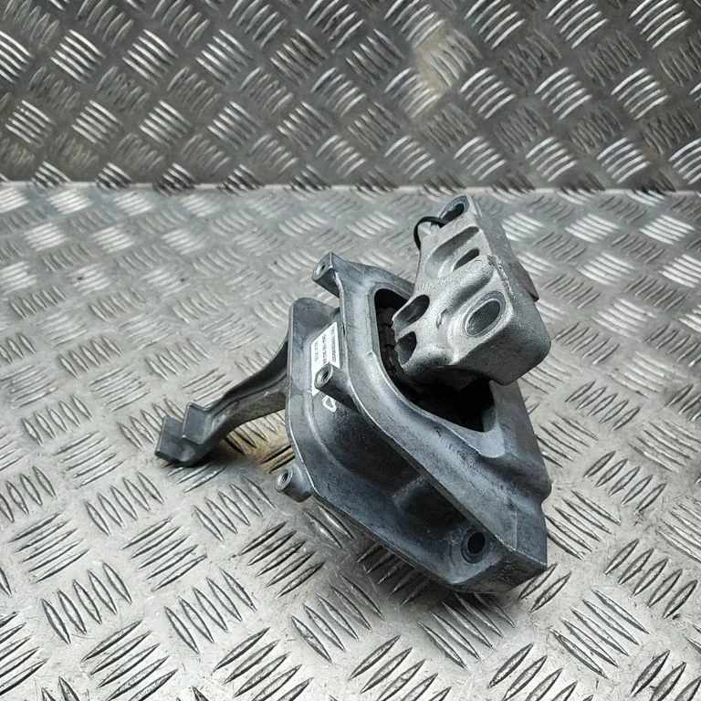 Dzinēja spilvens 5WA199262AN