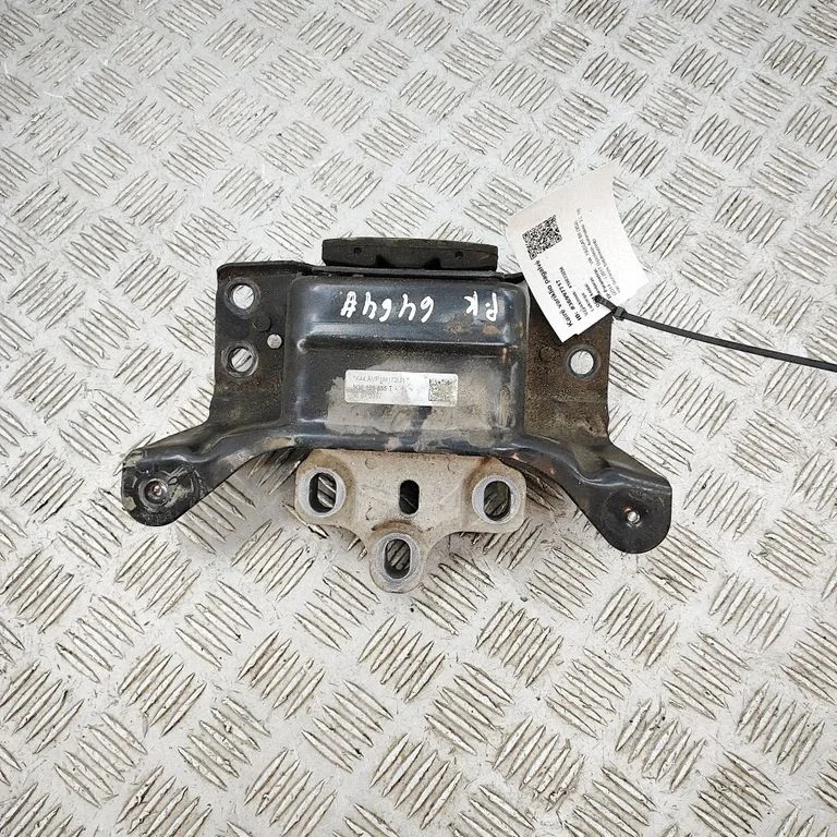 Dzinēja spilvens 5Q0199555T
