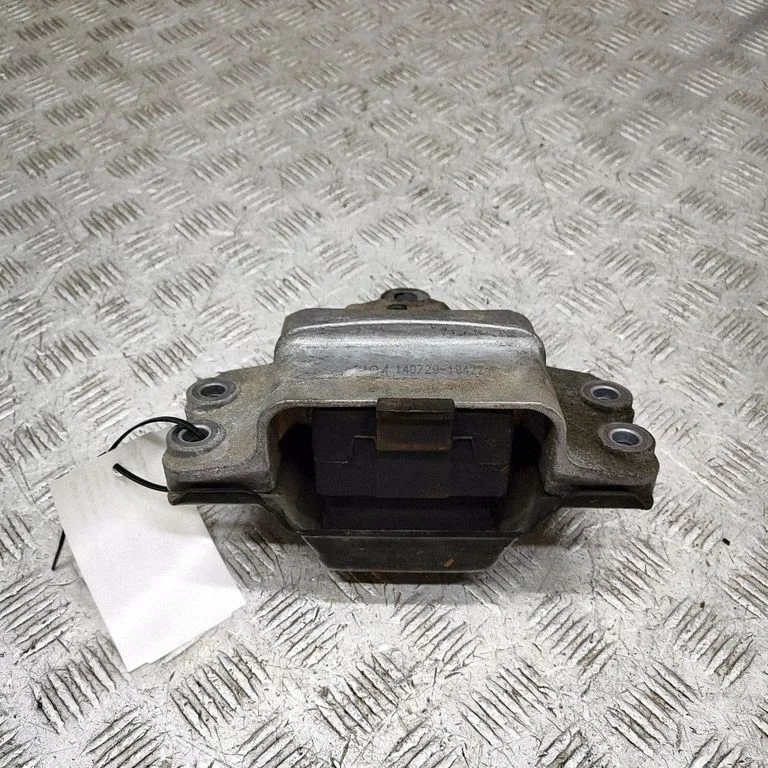 Mootoripadi 3C0199555AE