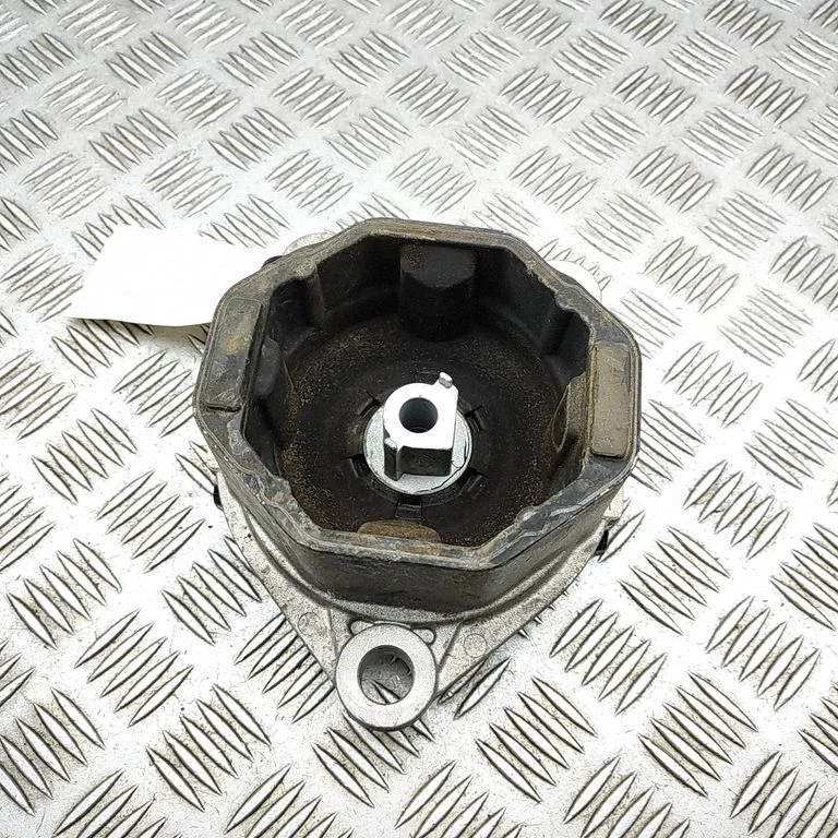 Poduszka silnika 31686296