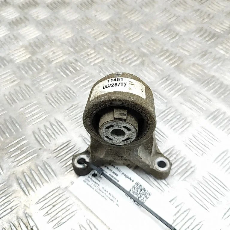 Mootoripadi 102759100D