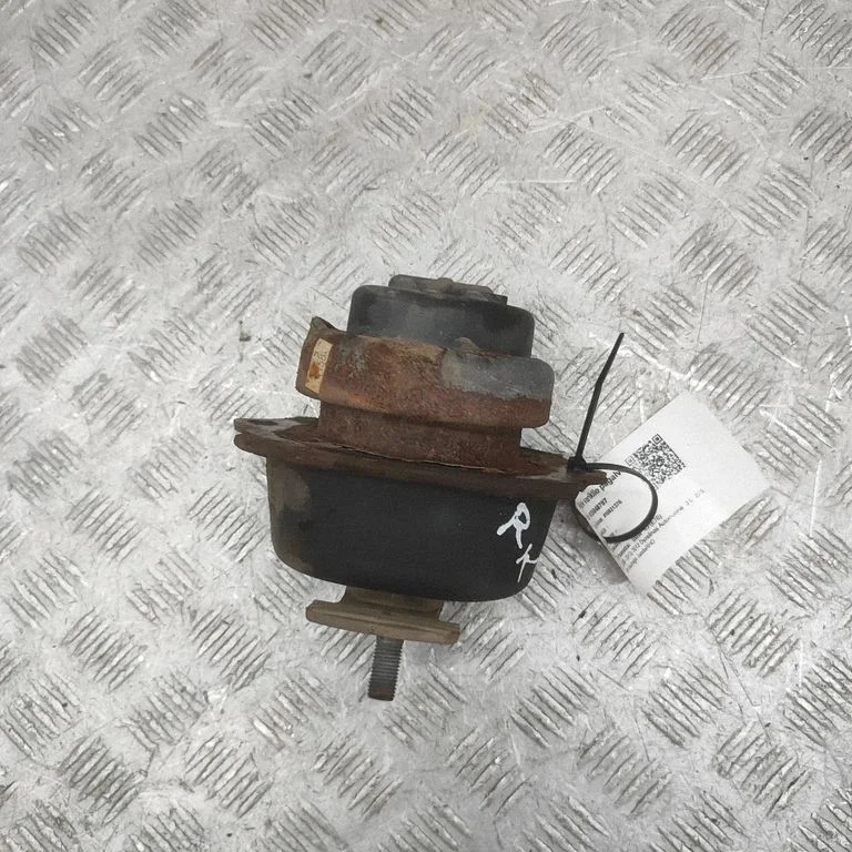 Dzinēja spilvens 6795418