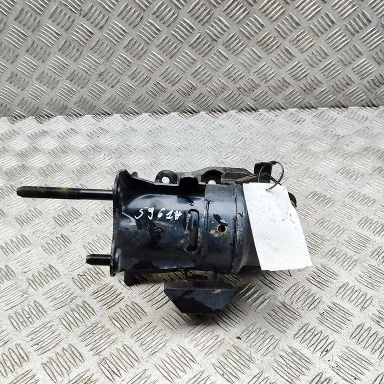 Engine mount bracket 1237125180