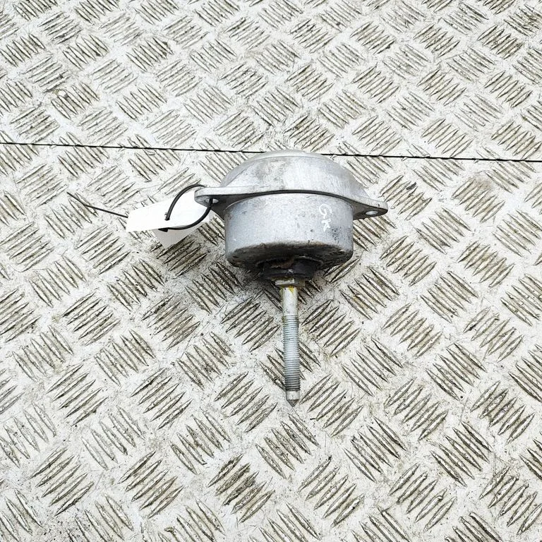 Dzinēja spilvens 99737504904