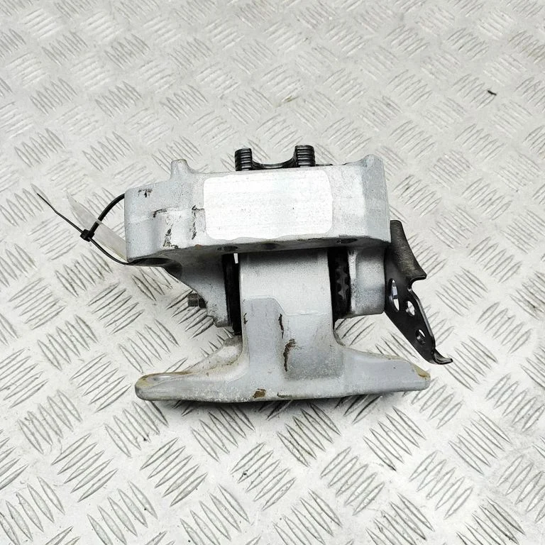 Engine mount bracket 1230625040
