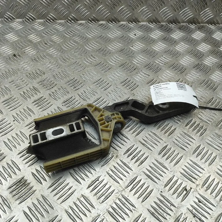 Dzinēja spilvens – Volvo V60 (2018-)